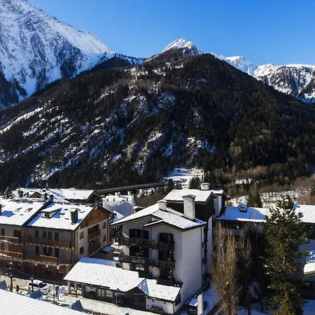 Hotel Les Jumeaux 3*