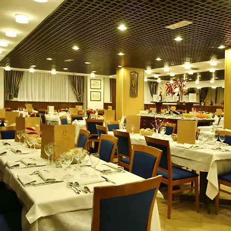 Les Jumeaux Hotel 3*