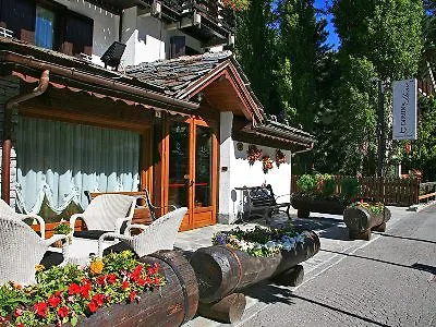 Les Jumeaux Szálloda Courmayeur