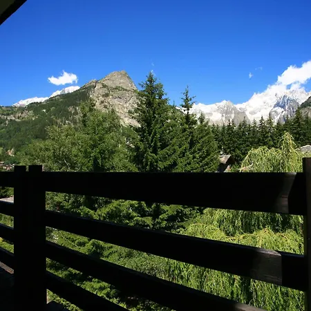 Les Jumeaux Courmayeur