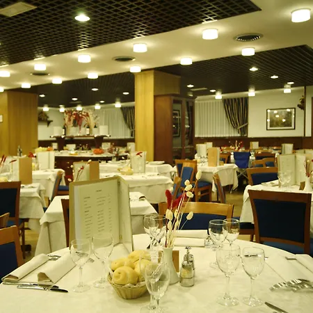 酒店 居美奥克斯库马耶酒店 3*