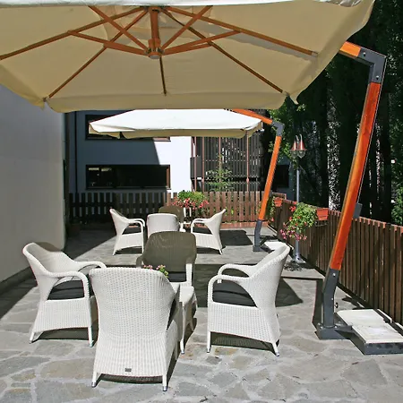 Les Jumeaux Hotel 3*