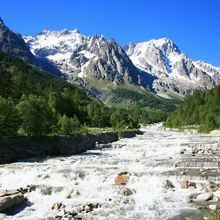 Les Jumeaux Courmayeur