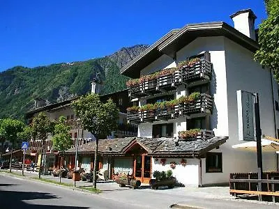 Les Jumeaux Courmayeur