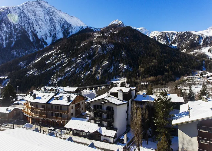 Les Jumeaux Szálloda 3*